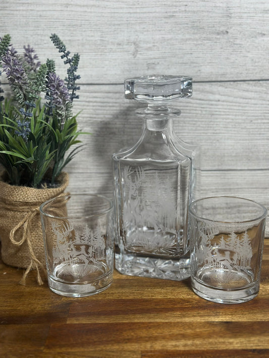Hunting Scenic Whiskey Glasses and Decanter Set