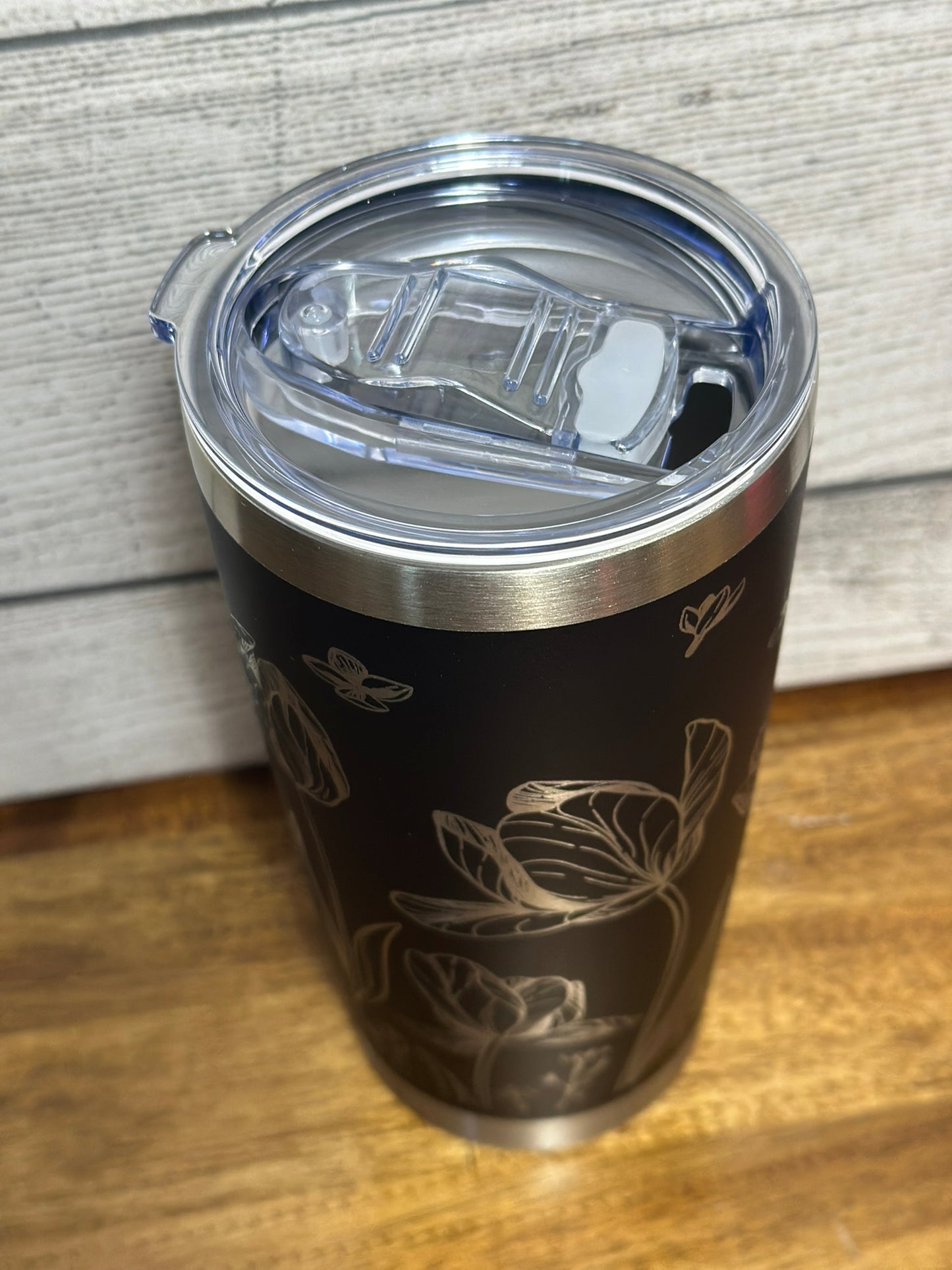 Tulip Black 20 oz Tumbler