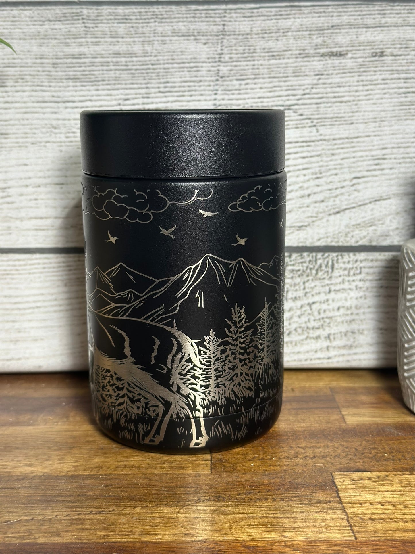 Mountainous Deer Scene Can Cozy - Black
