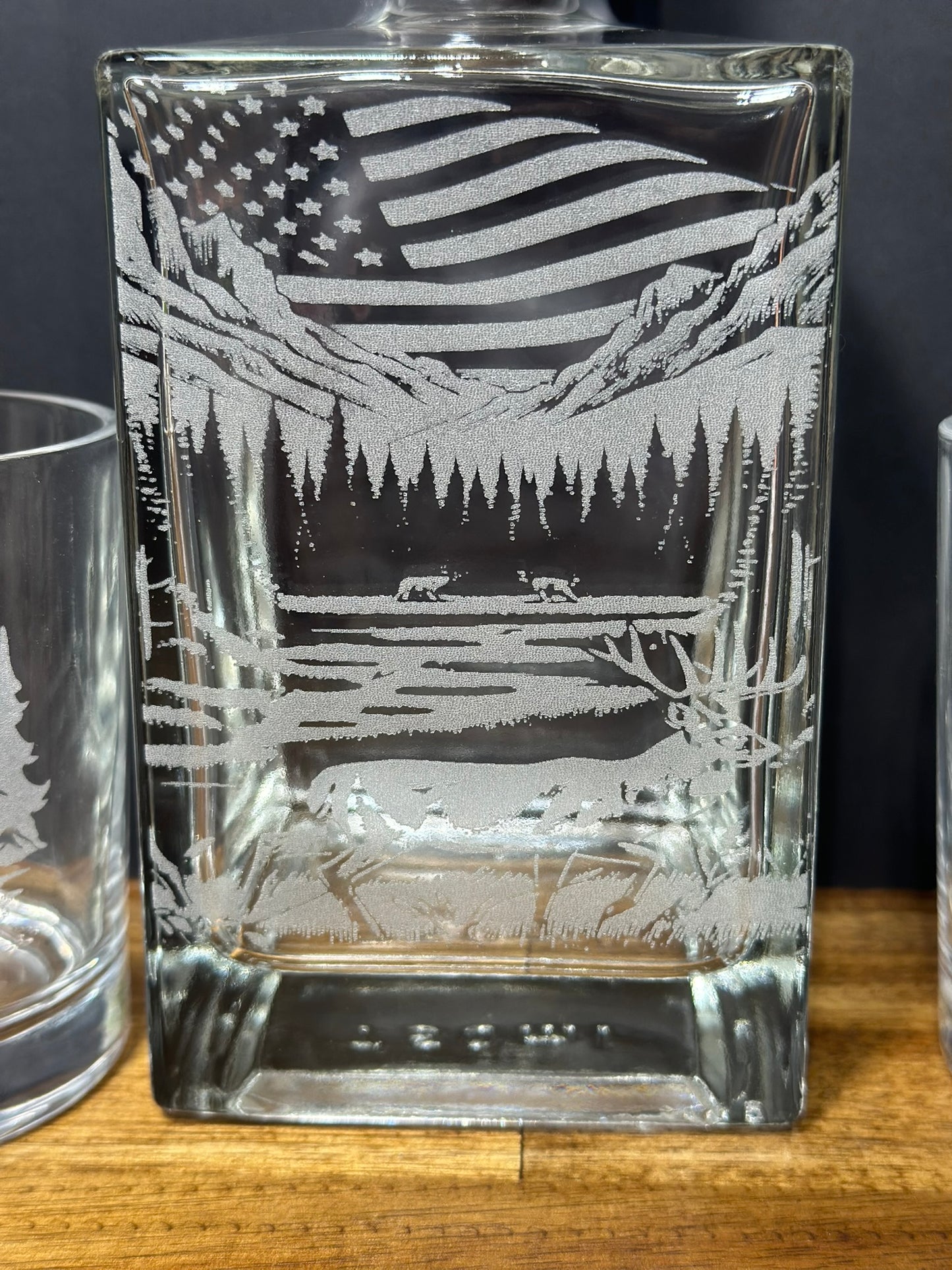 Outdoorsmen Decanter Set