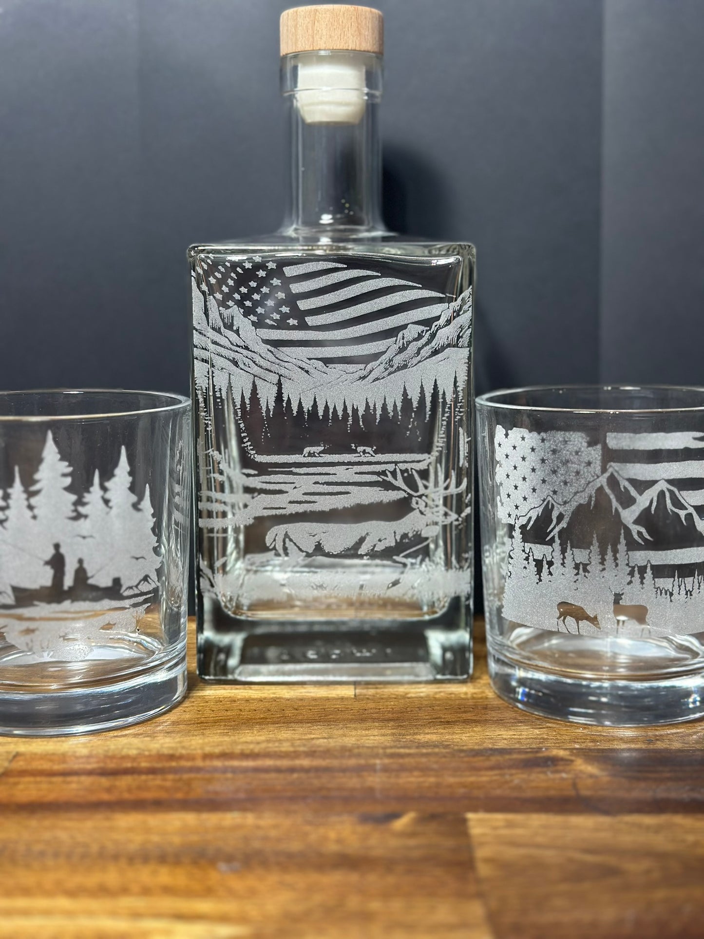 Outdoorsmen Decanter Set