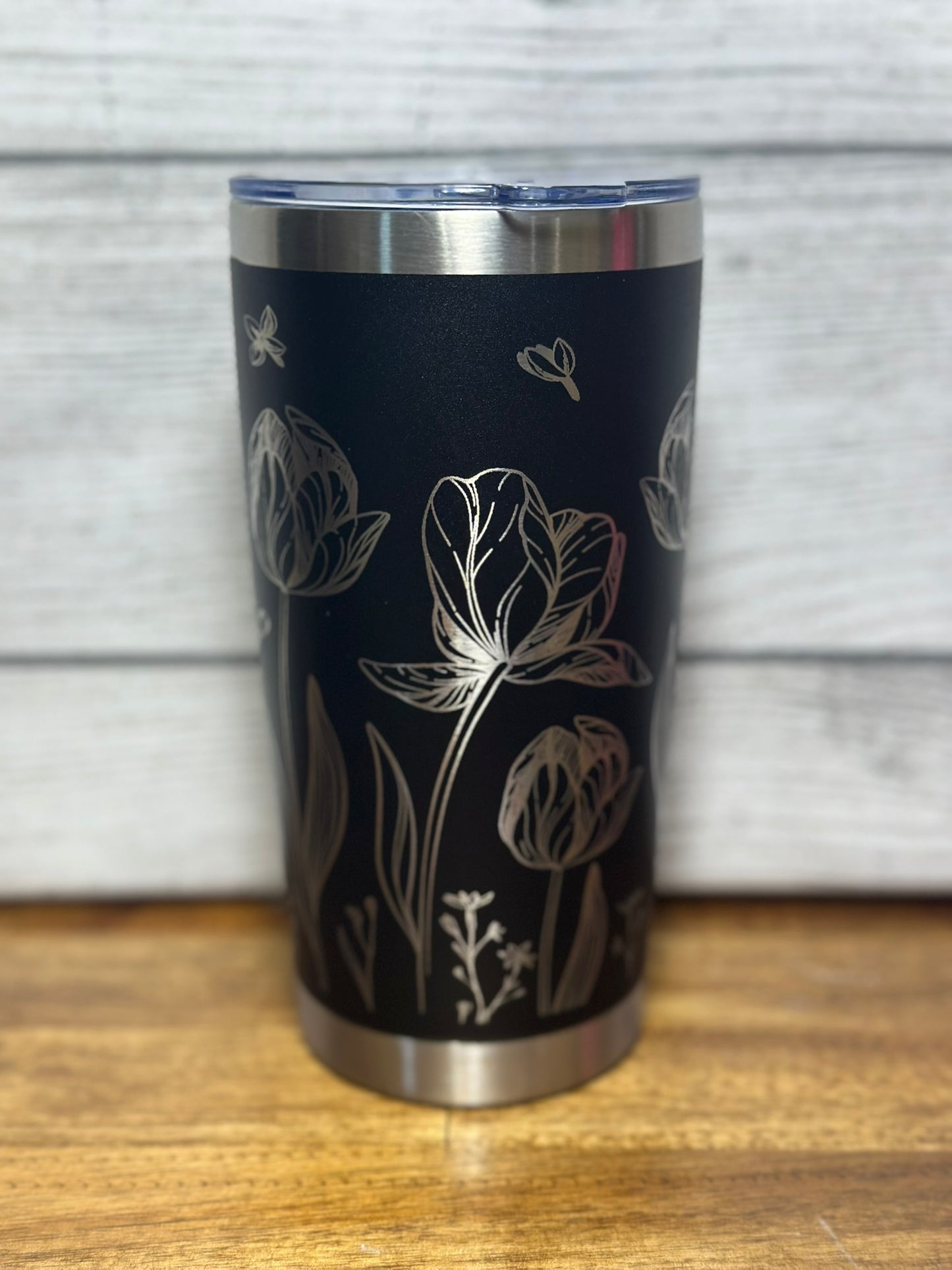 Tulip Black 20 oz Tumbler